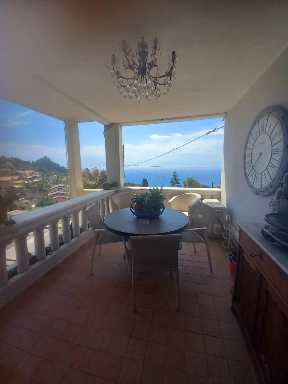 Dolci Risvegli Appartamento Vista Mare فنتيميليا الغرفة الصورة